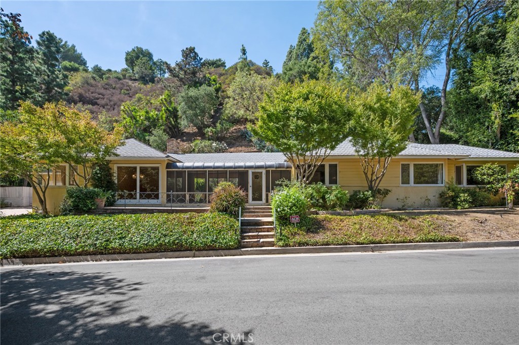 1601 Stone Canyon Road