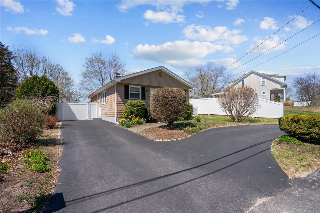 13 Hattie Avenue