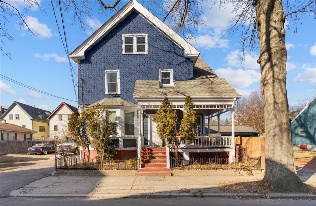 39 Daboll Street