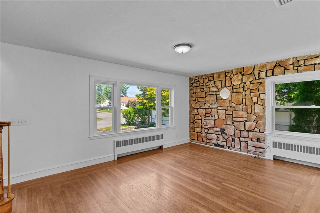 22 Dante Avenue