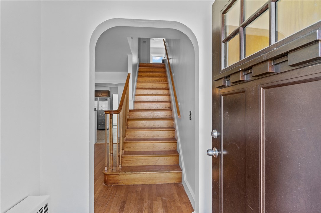 22 Dante Avenue
