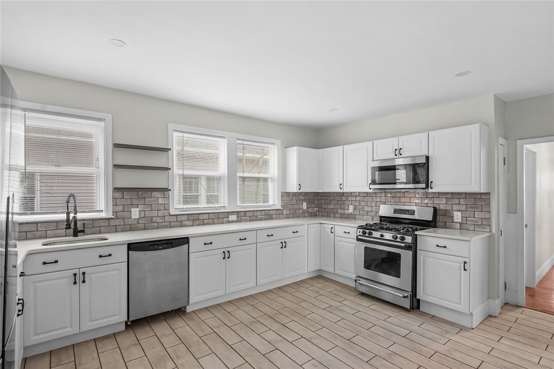 123 Radcliffe Avenue 2nd Floor