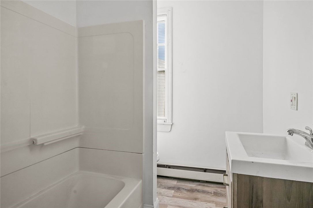 123 Radcliffe Avenue 3rd floor