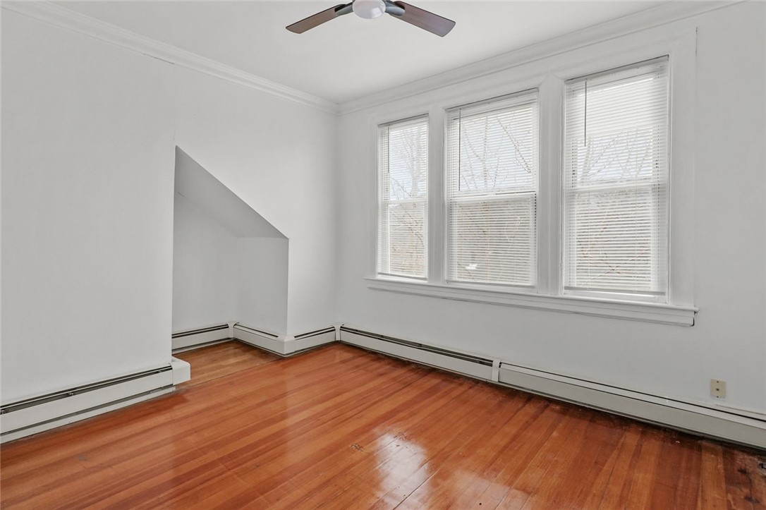 123 Radcliffe Avenue 3rd floor