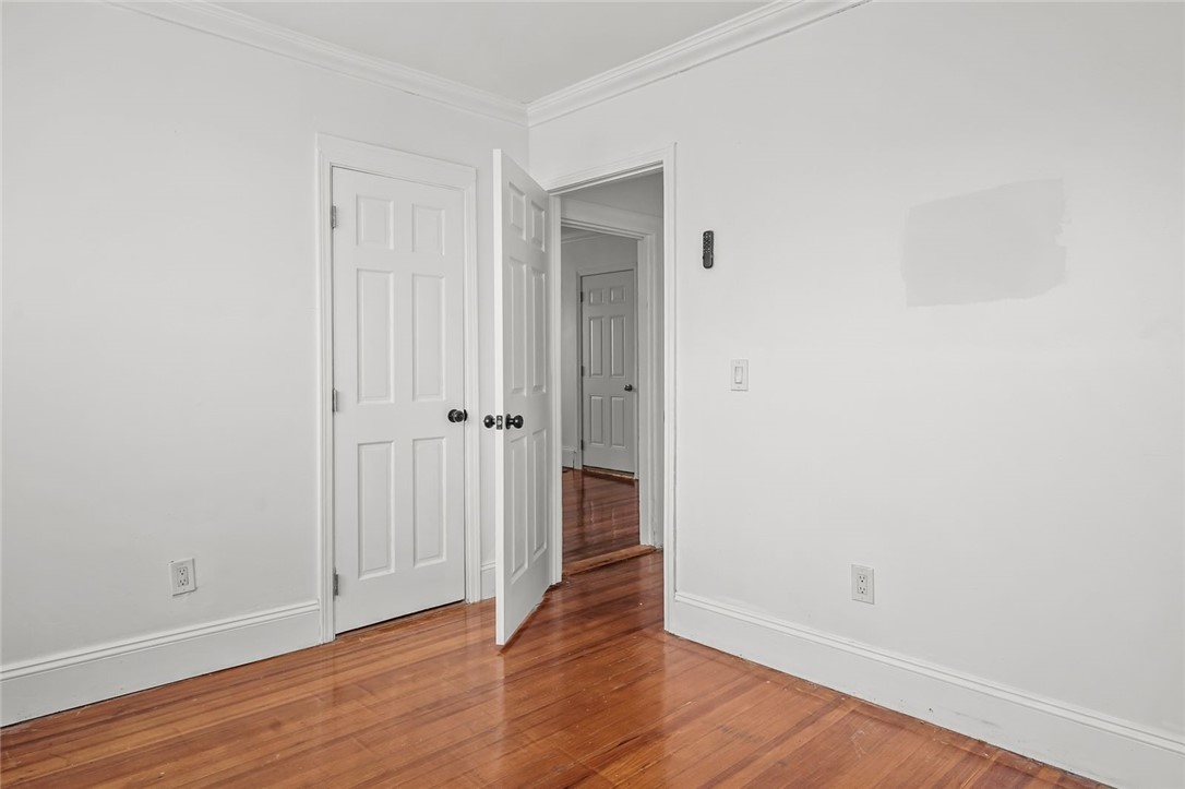 123 Radcliffe Avenue 3rd floor