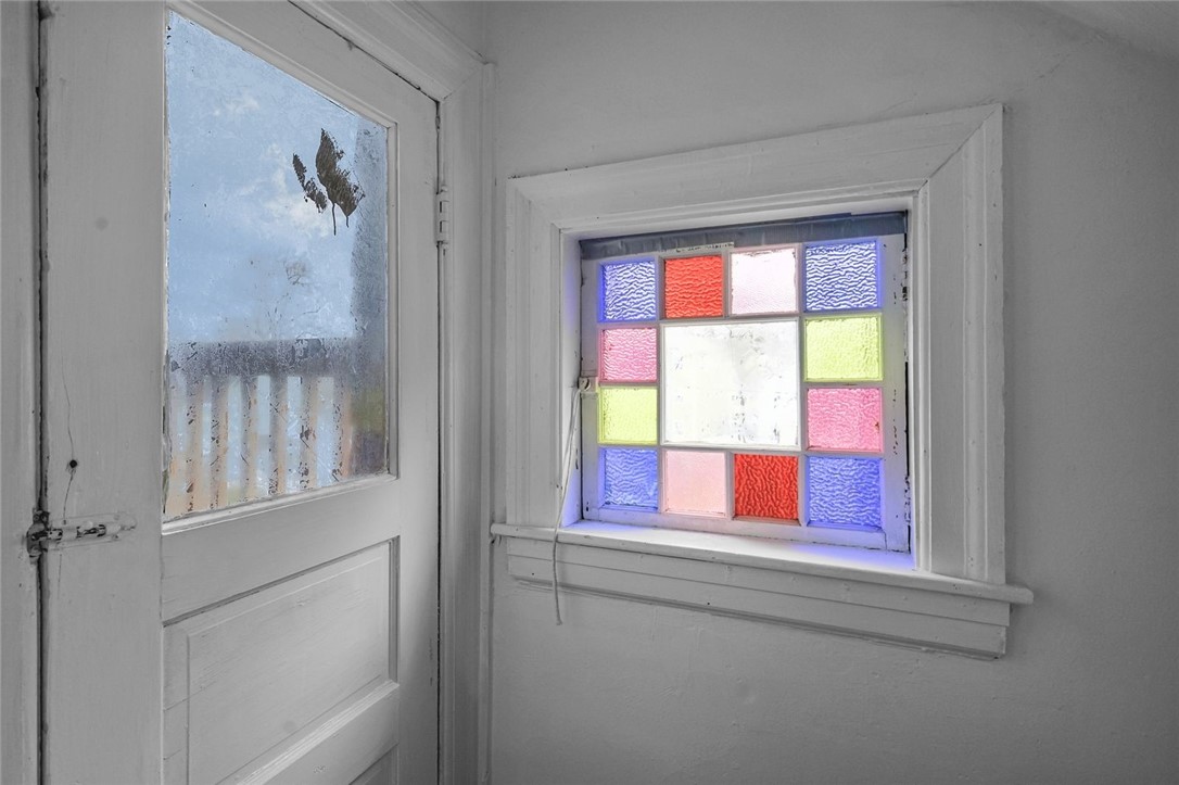 123 Radcliffe Avenue 3rd floor