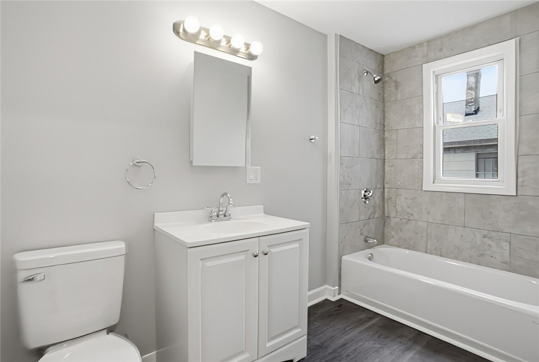 188 Division Street 2R