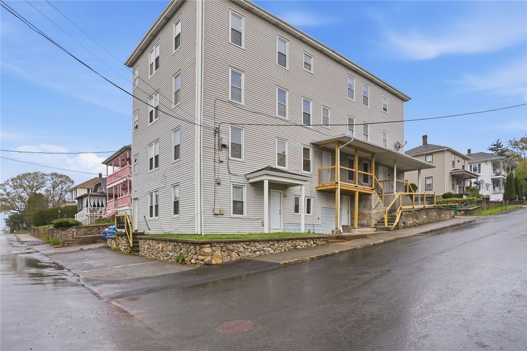 188 Division Street 2R