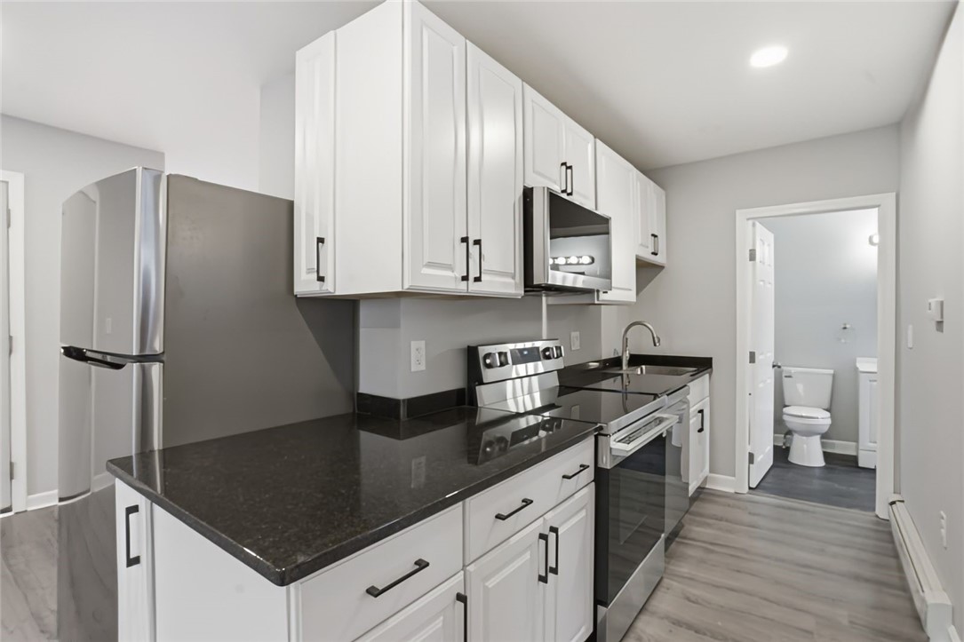 188 Division Street 2R