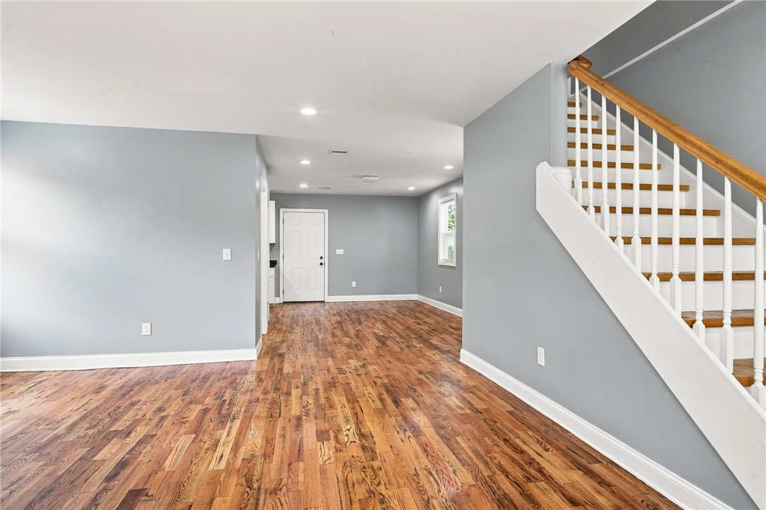 91 Niagara Street
