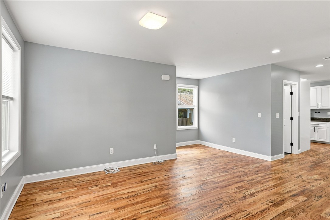 91 Niagara Street