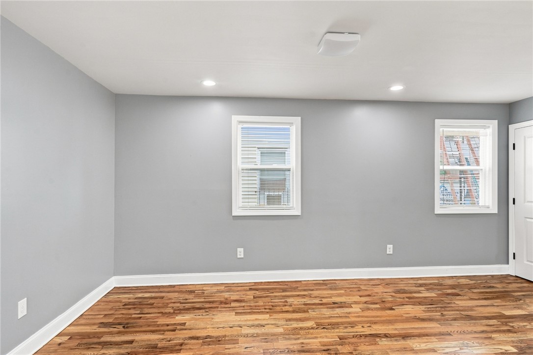91 Niagara Street