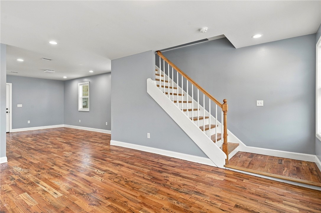 91 Niagara Street