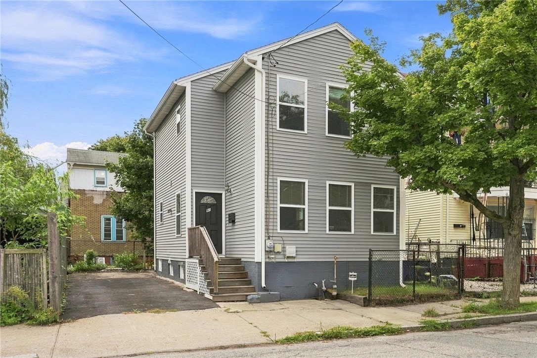 91 Niagara Street