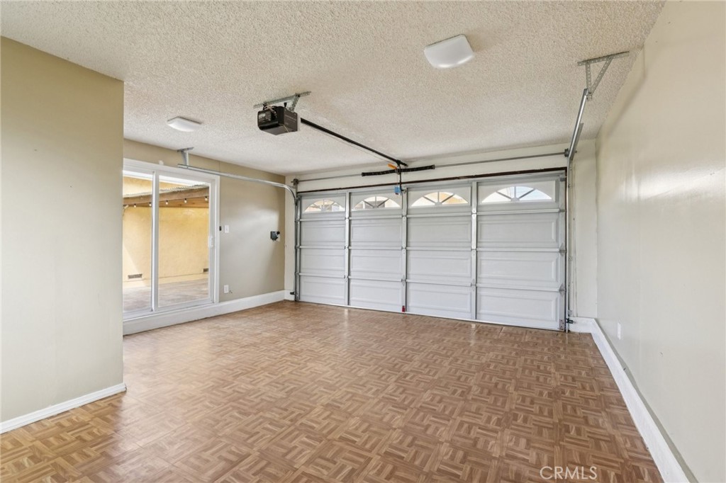 19929 Hawthorne Blvd