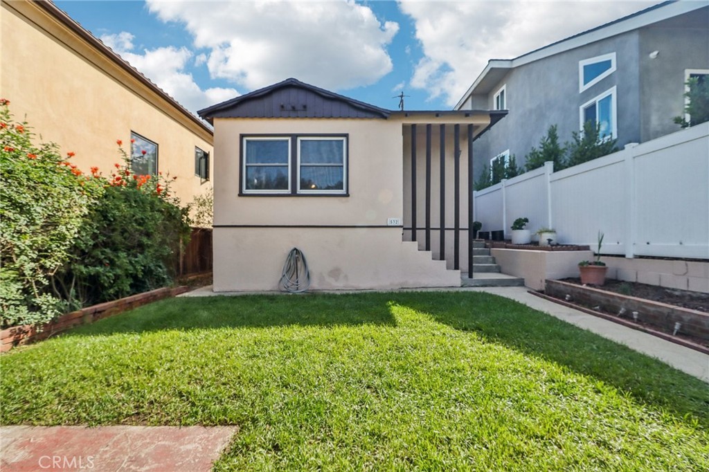 532 Rosecrans Avenue