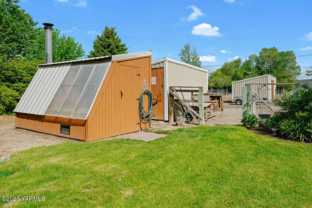 200 Shaw Rd
