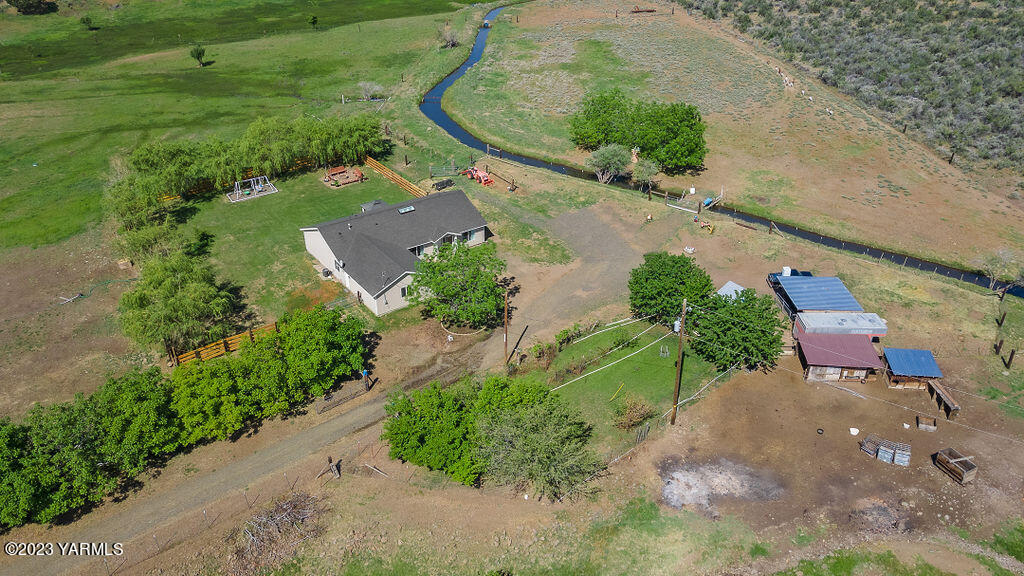 590 Pine Mountain Dr