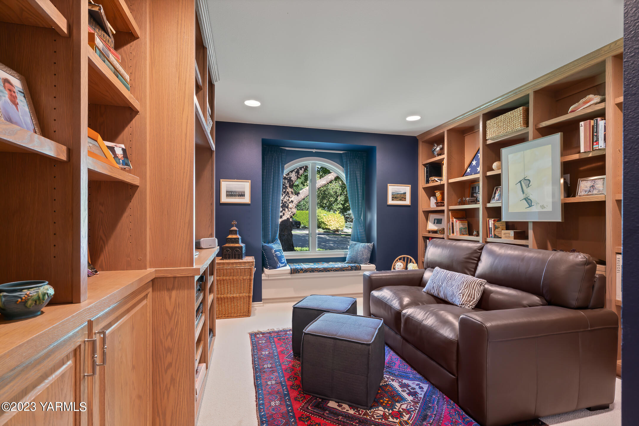 803 Cobblestone Pl
