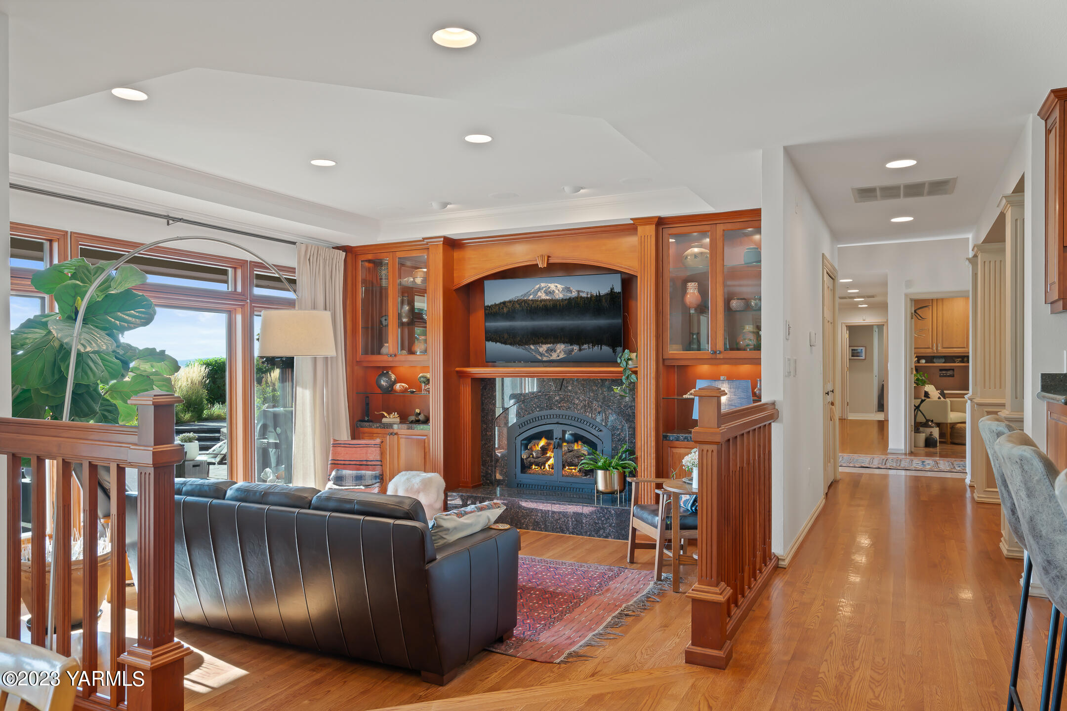 803 Cobblestone Pl