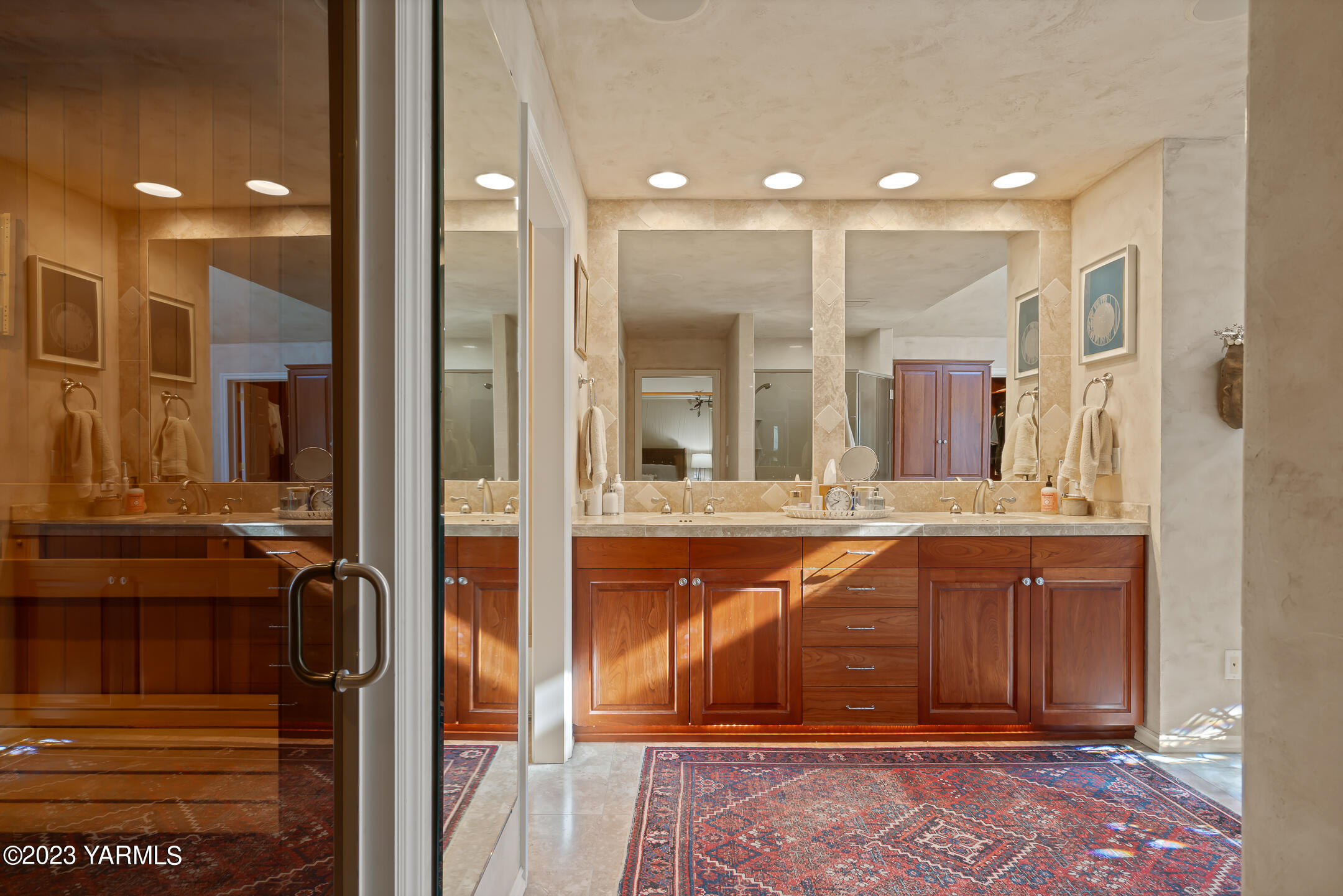 803 Cobblestone Pl