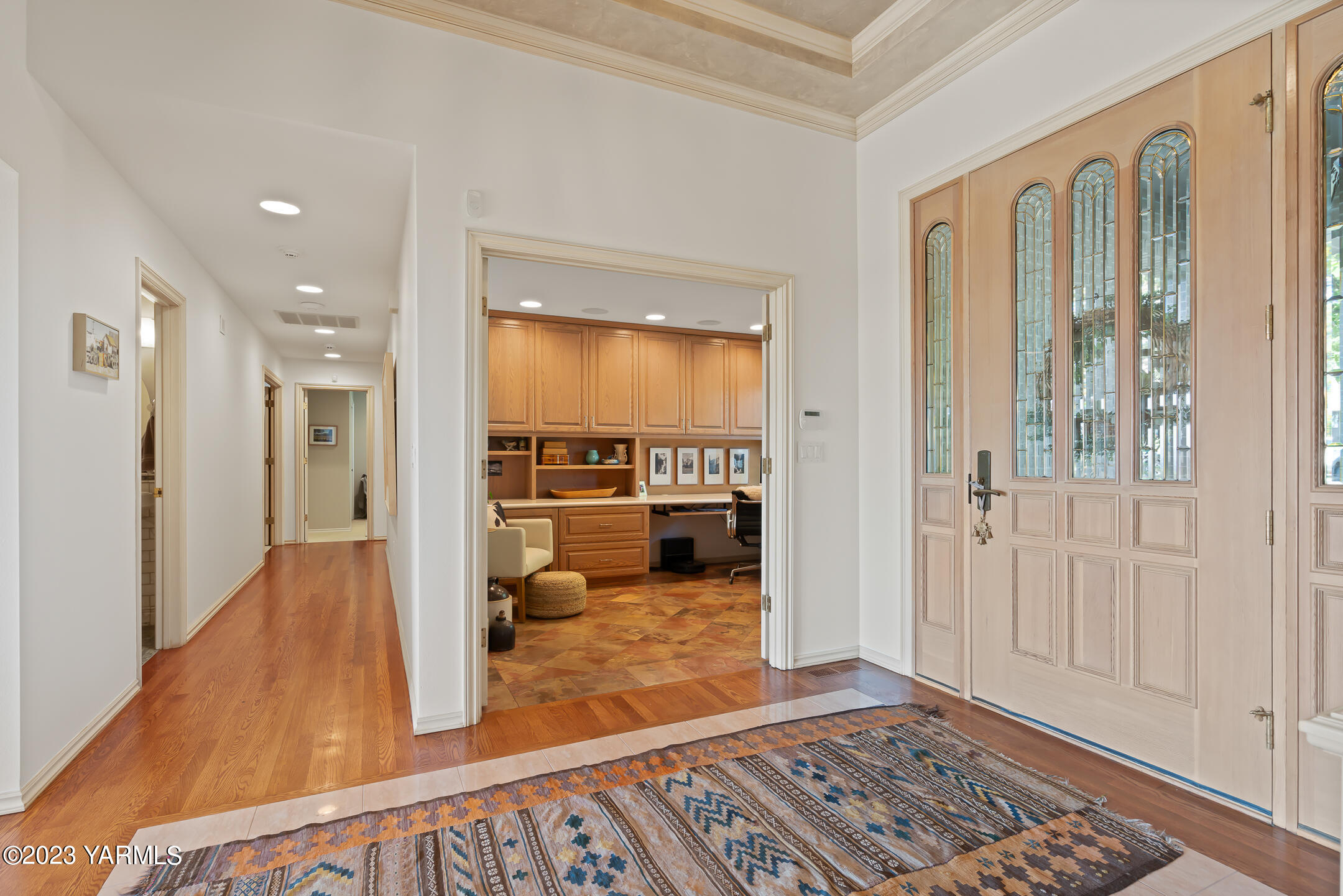 803 Cobblestone Pl