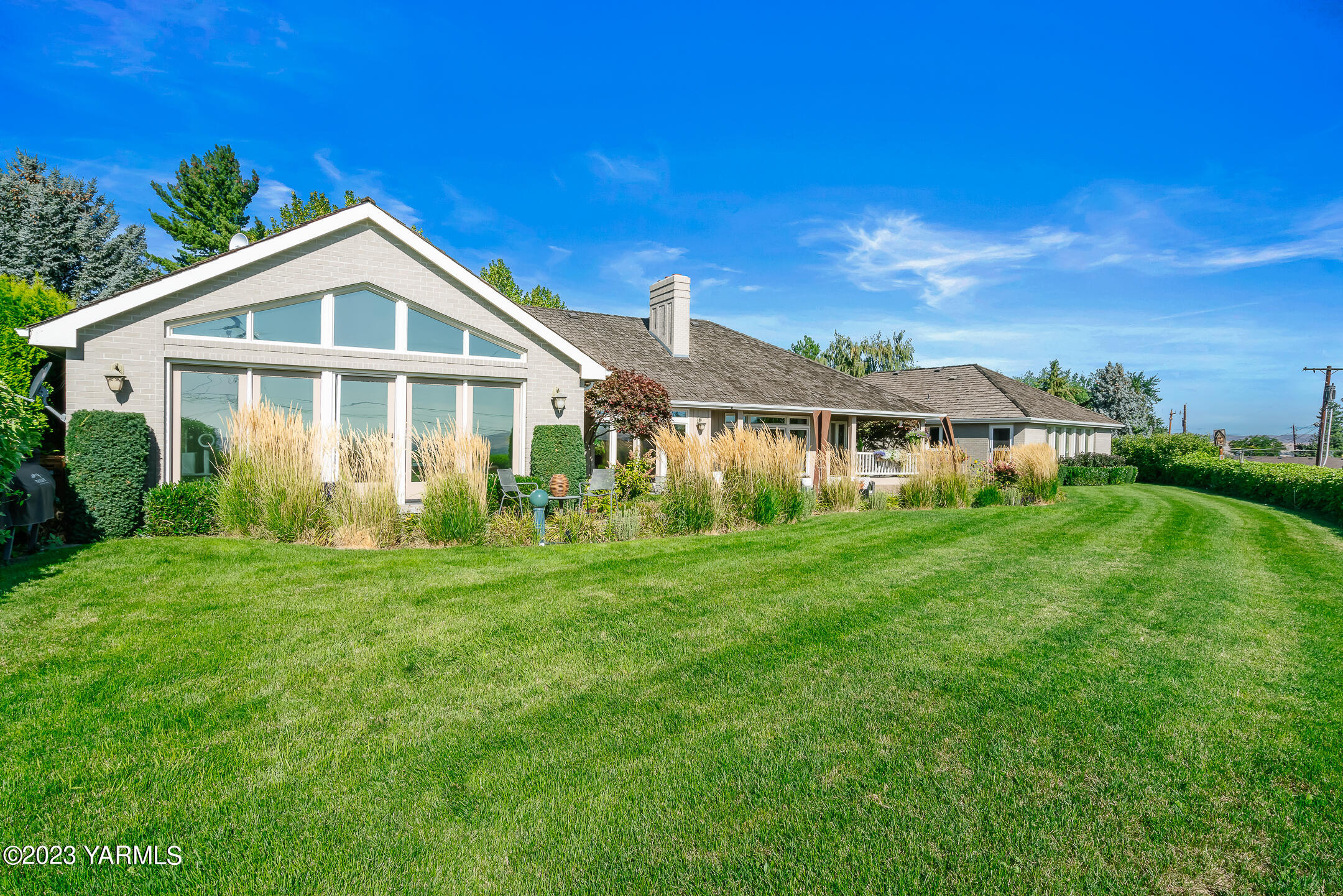 803 Cobblestone Pl