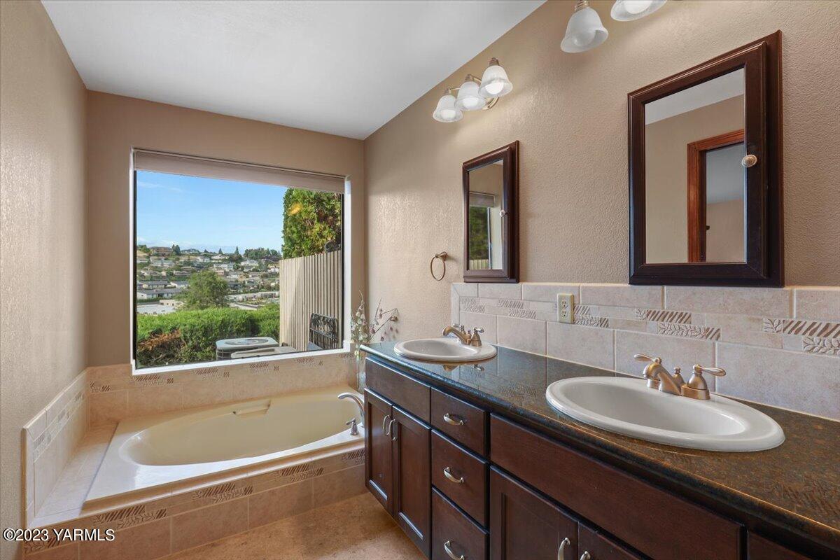 4203 Garden Park Way Unit: B