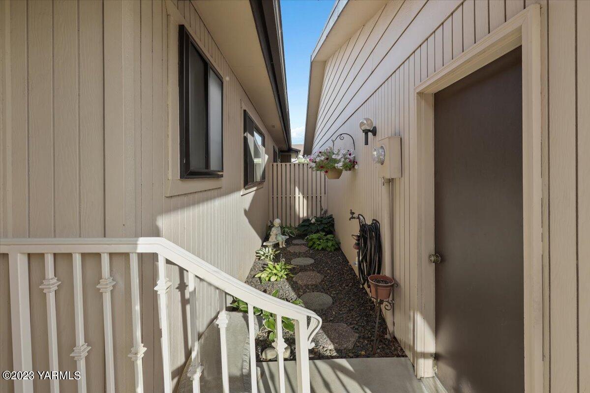 4203 Garden Park Way Unit: B