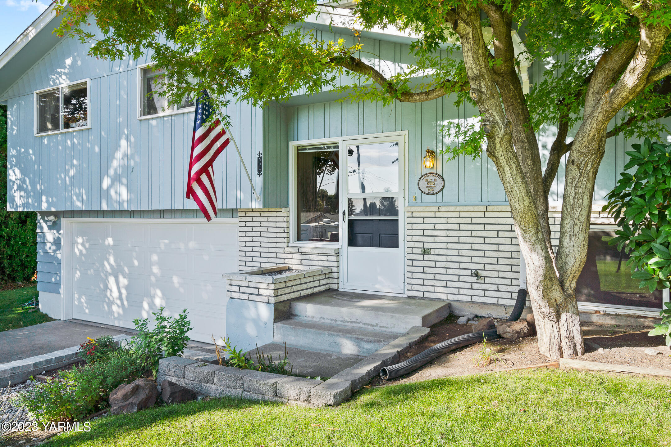604 N 52nd Ave