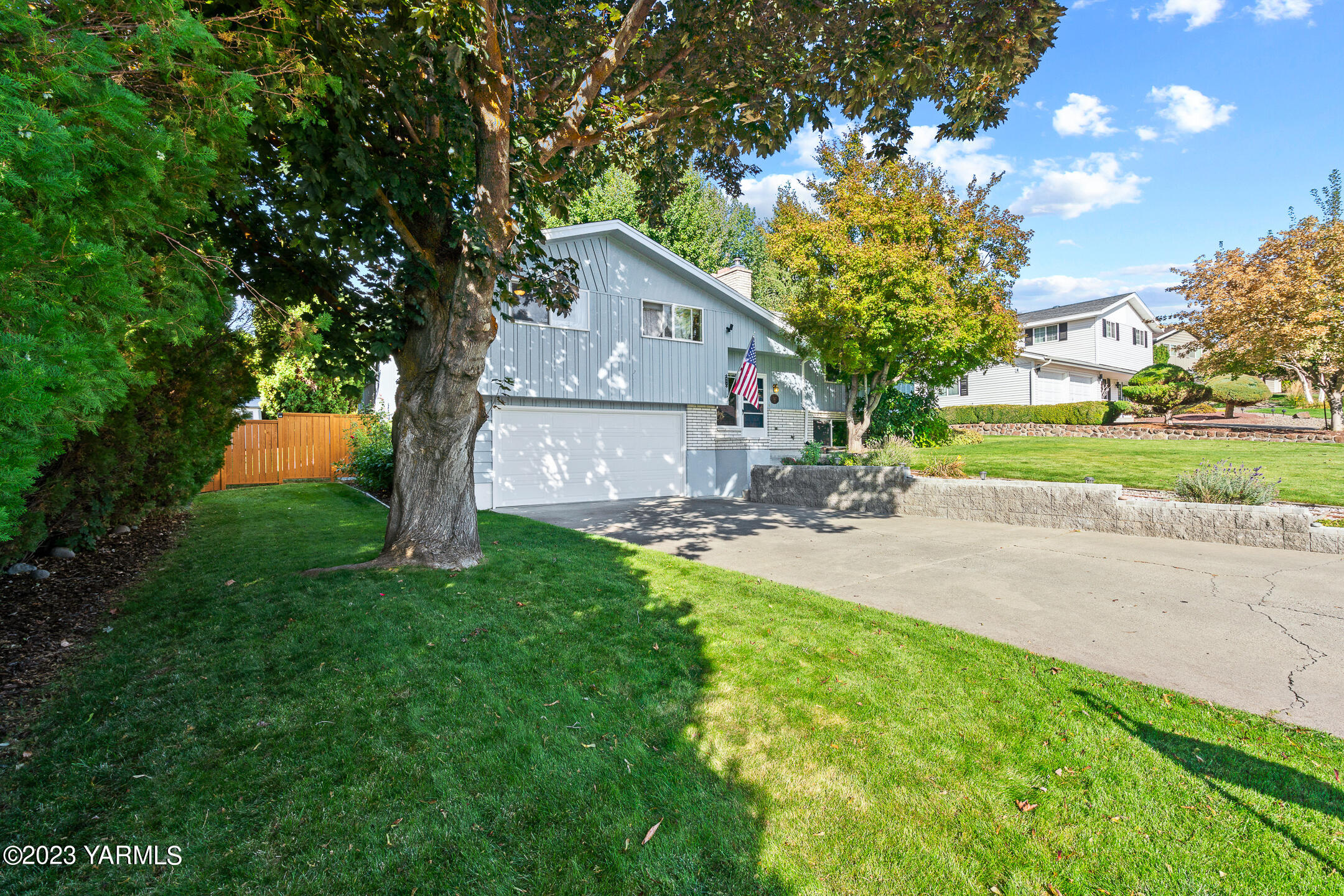 604 N 52nd Ave