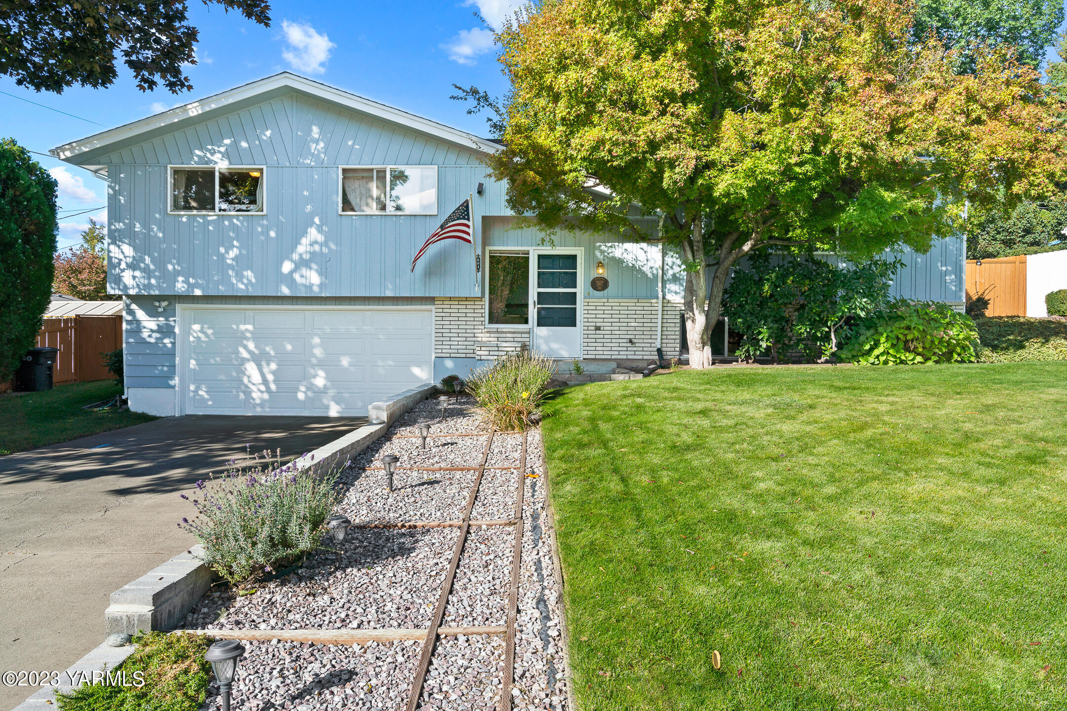 604 N 52nd Ave