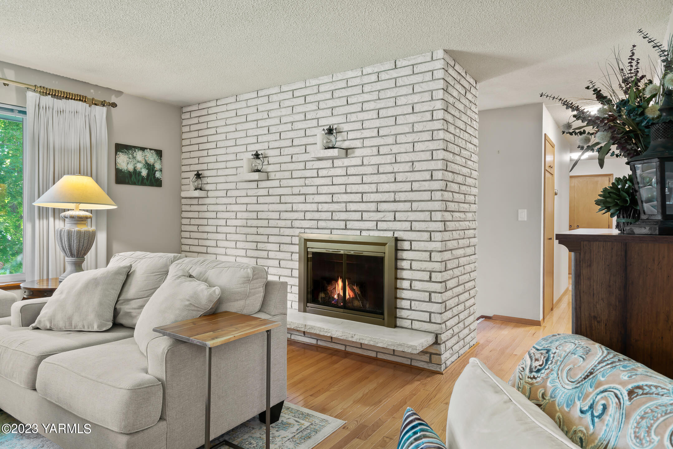 604 N 52nd Ave