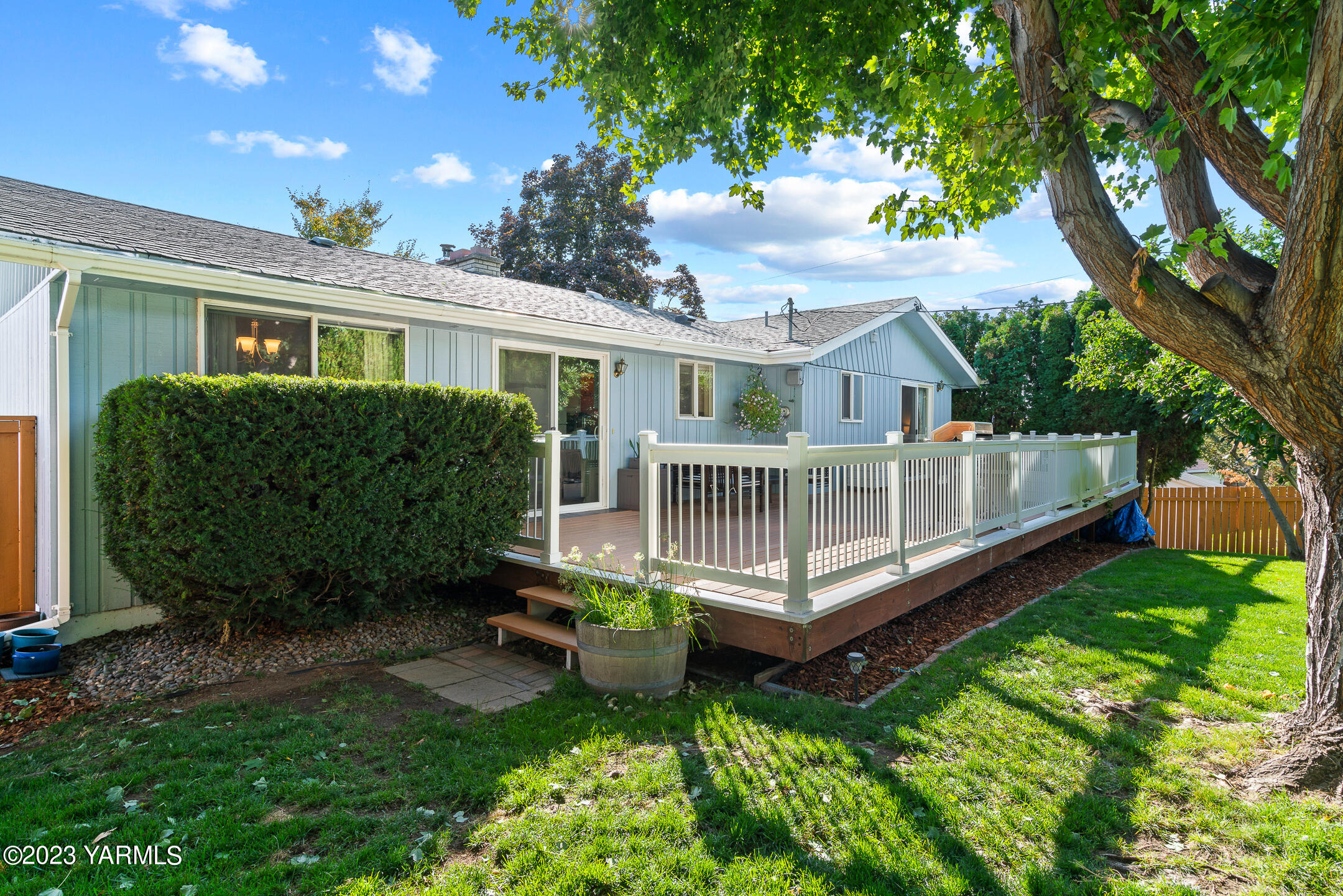 604 N 52nd Ave