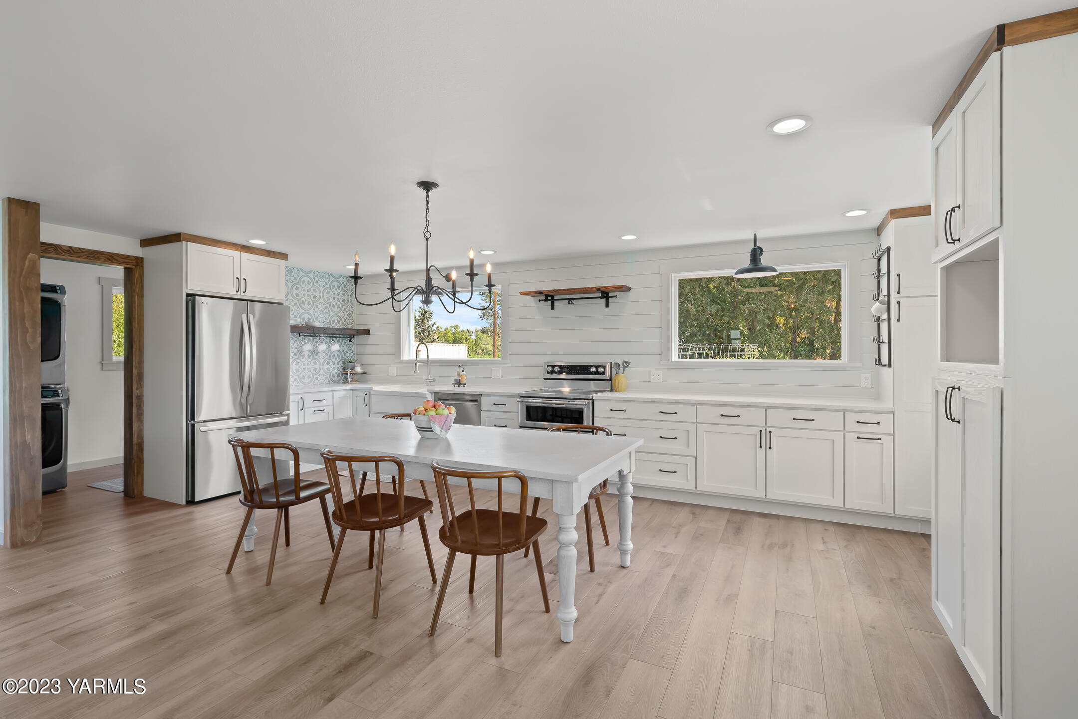 11412 Wide Hollow Rd