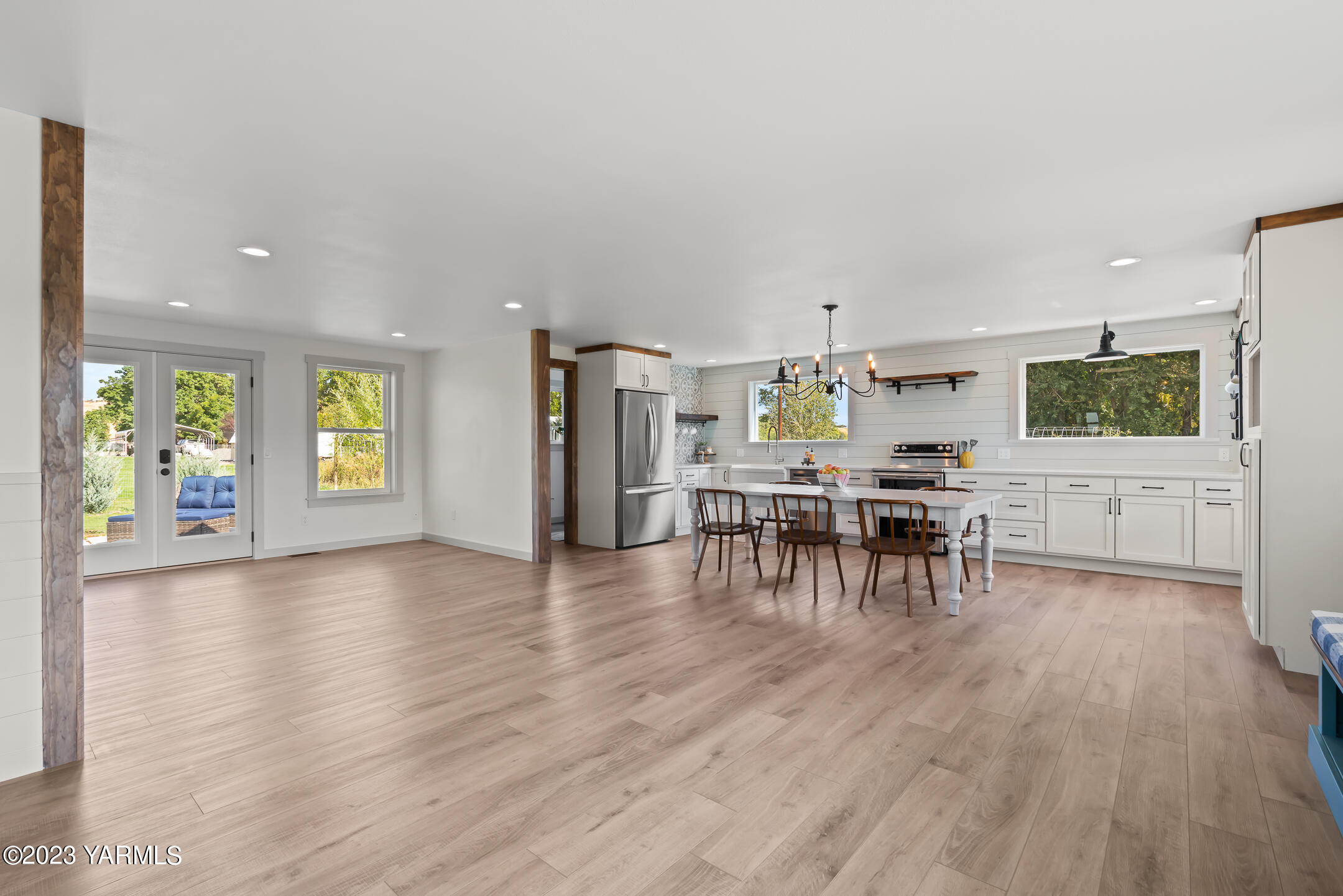 11412 Wide Hollow Rd