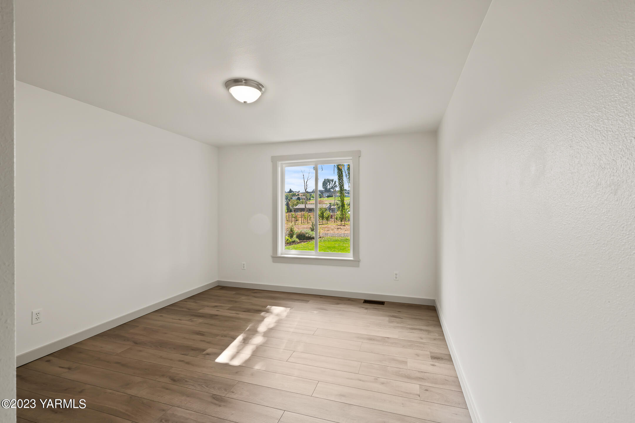 11412 Wide Hollow Rd