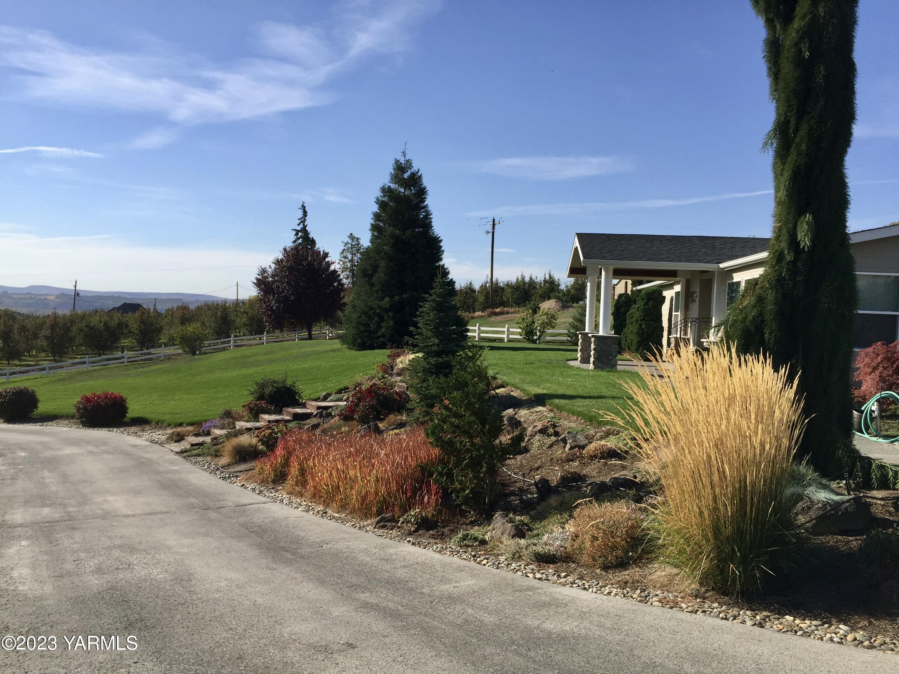 810 Pleasant Valley Rd