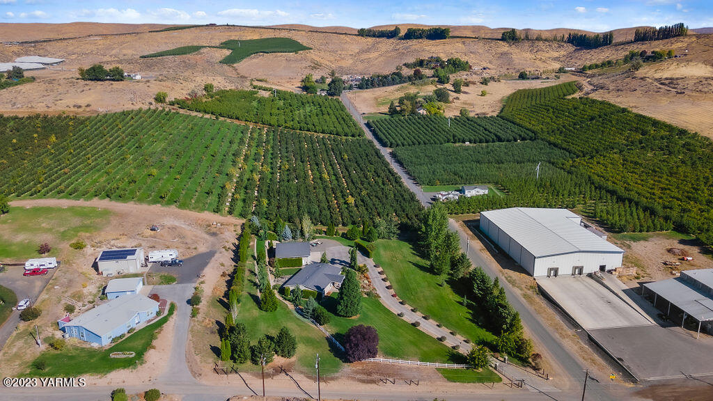 810 Pleasant Valley Rd