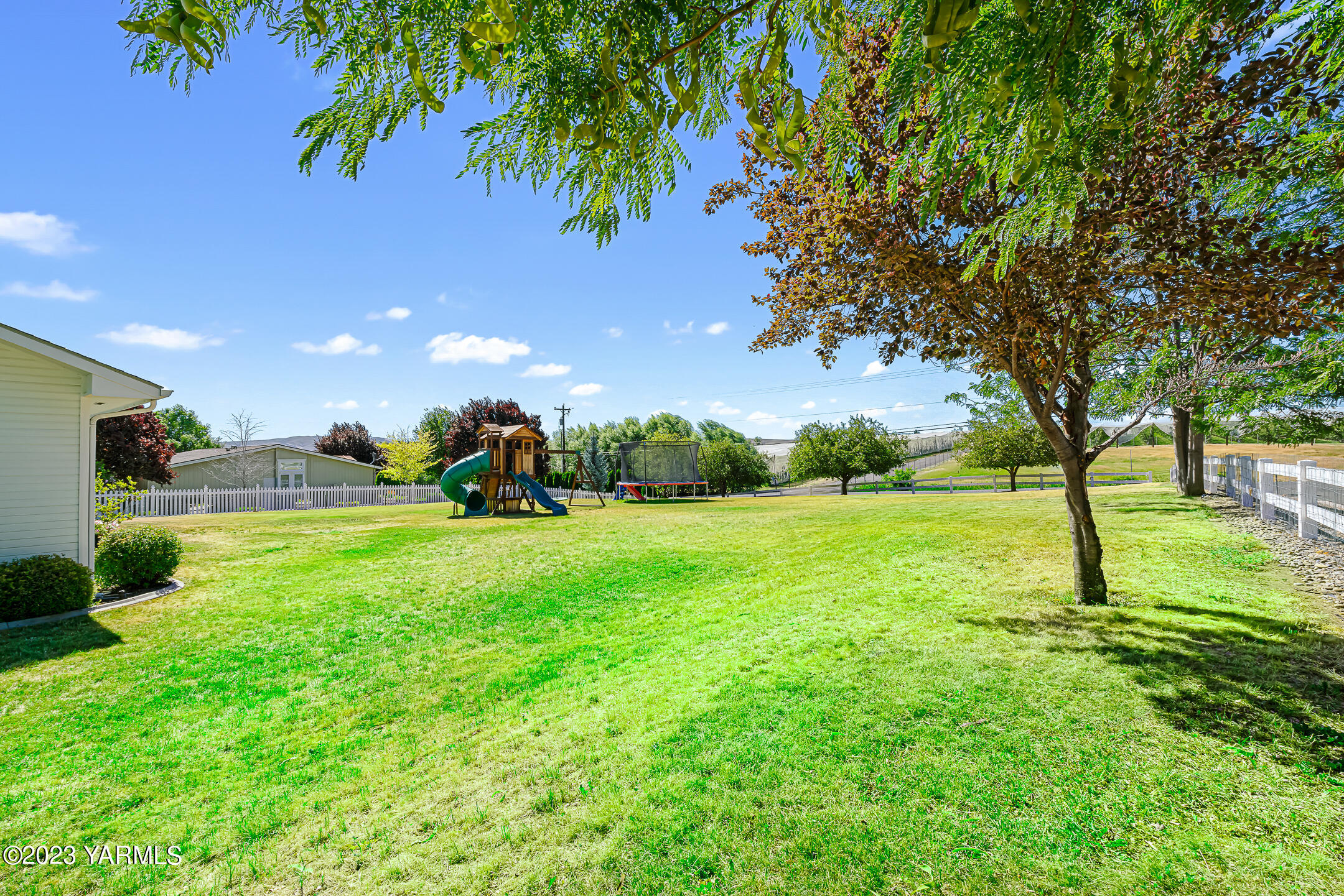 2291 Selah Loop Rd