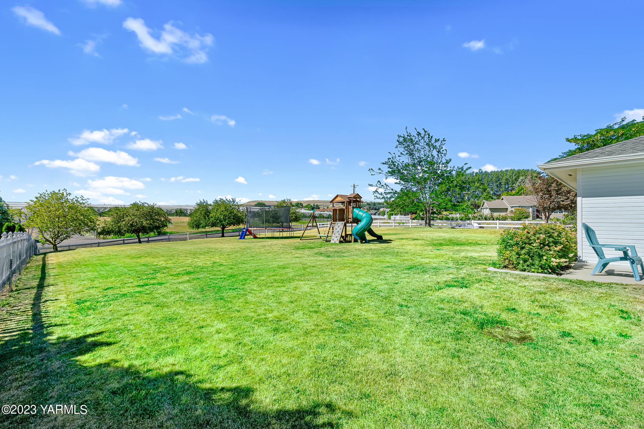 2291 Selah Loop Rd