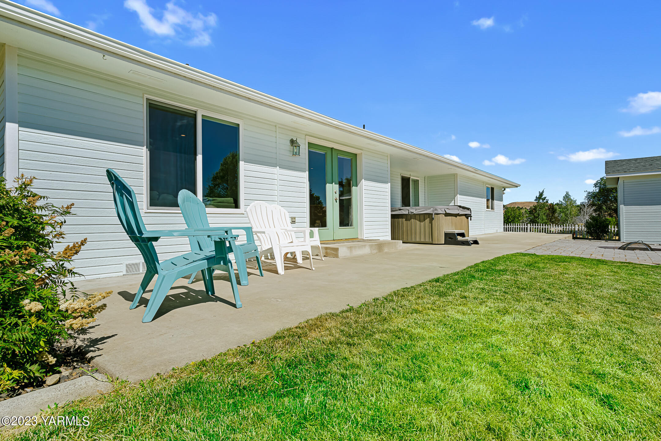 2291 Selah Loop Rd