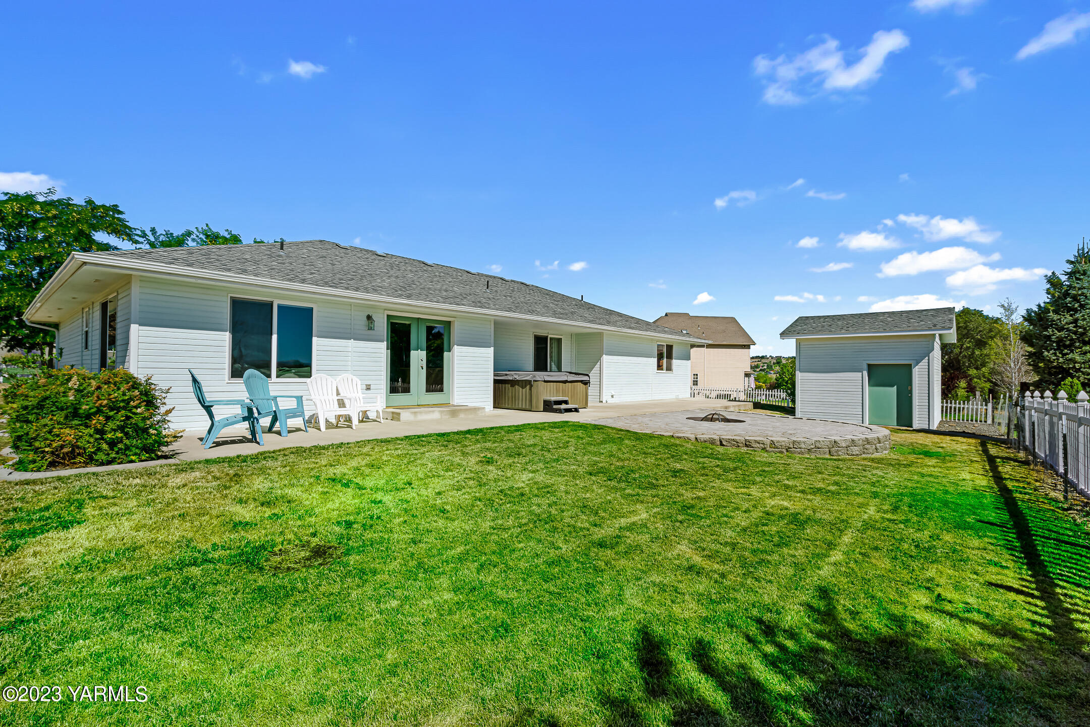 2291 Selah Loop Rd