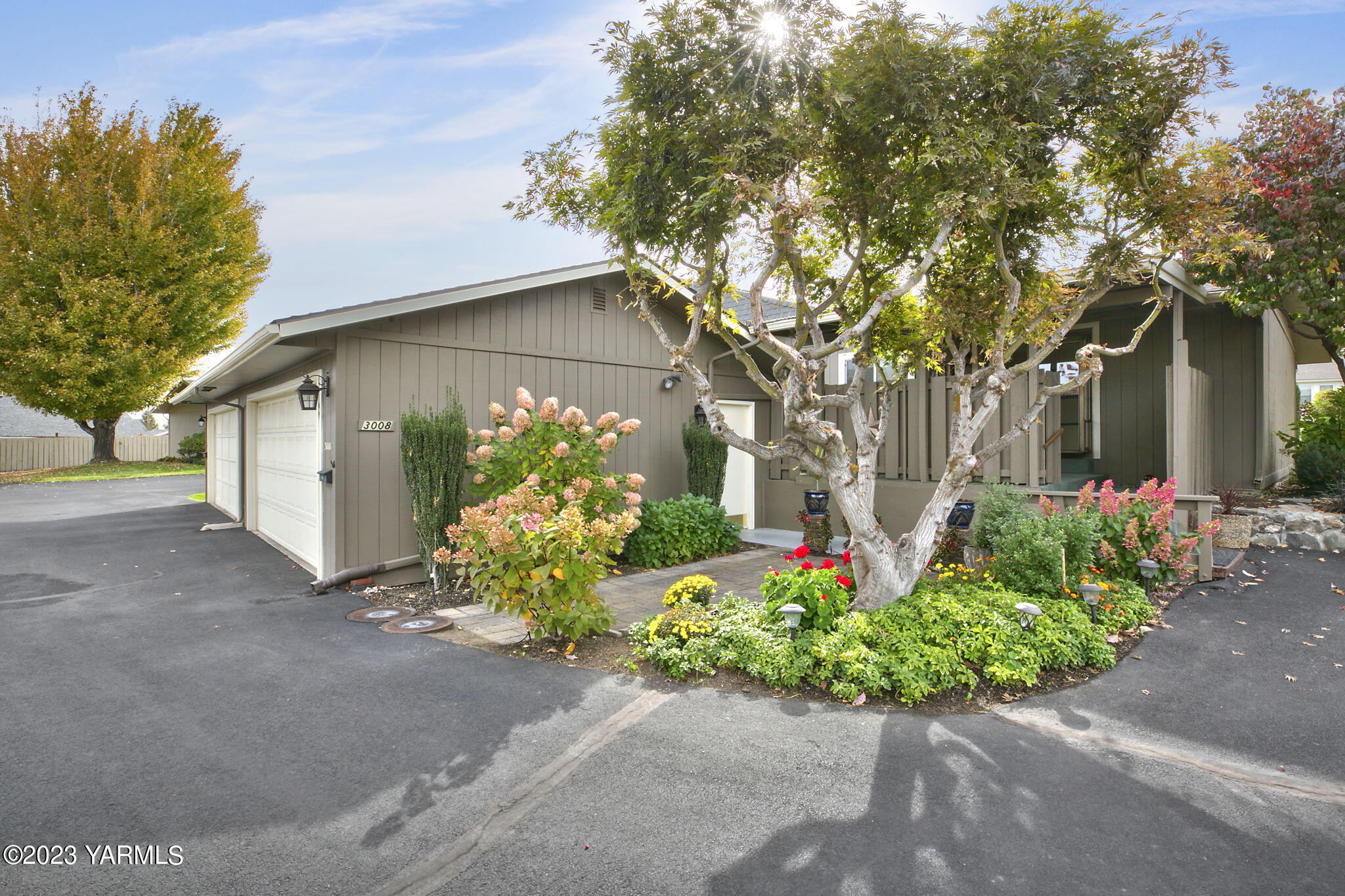 3008 Redwood Way