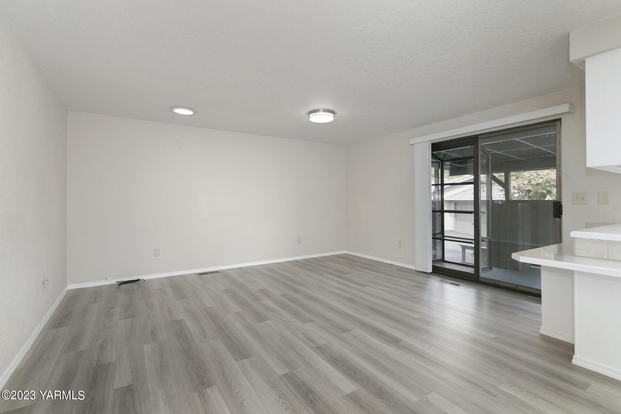 3008 Redwood Way