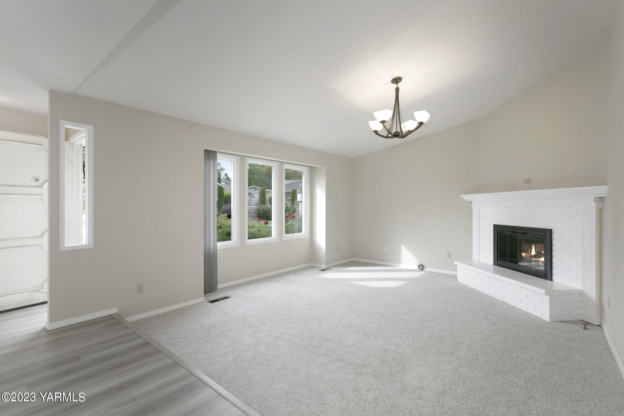 3008 Redwood Way