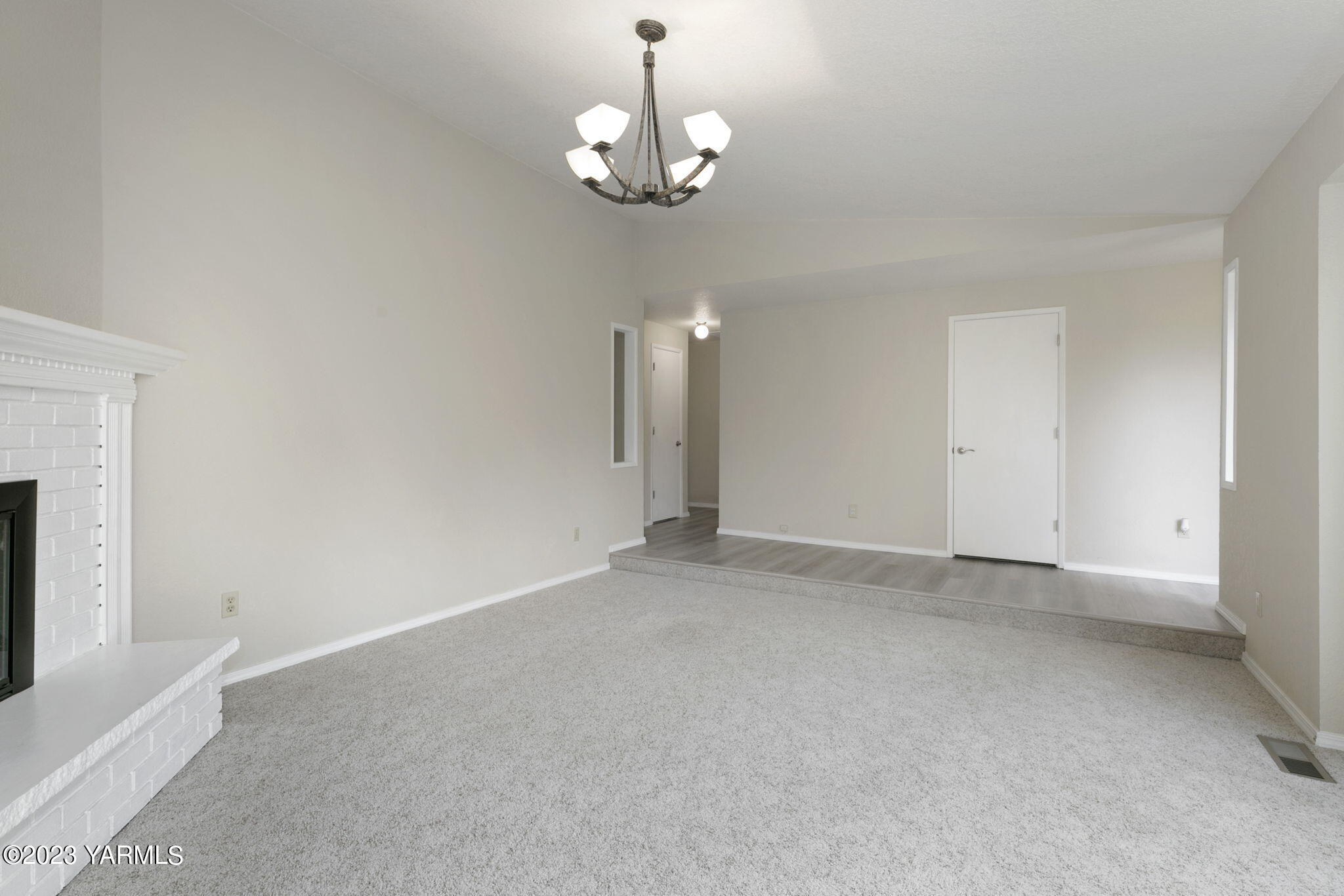 3008 Redwood Way