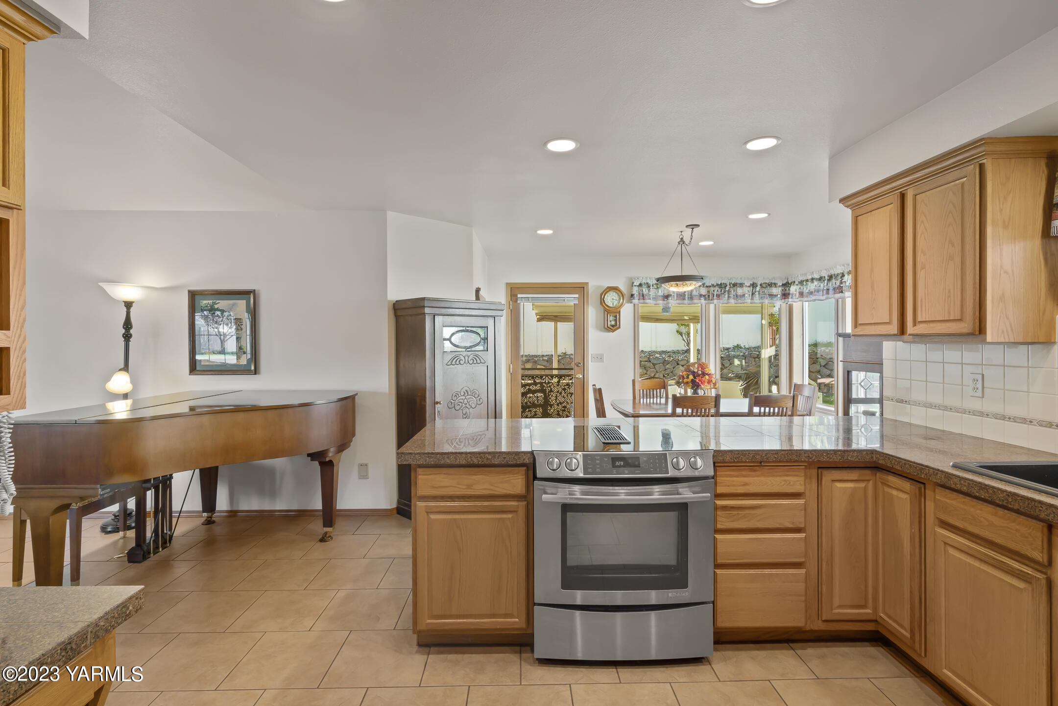 6119 Summitview Ave Unit: 7