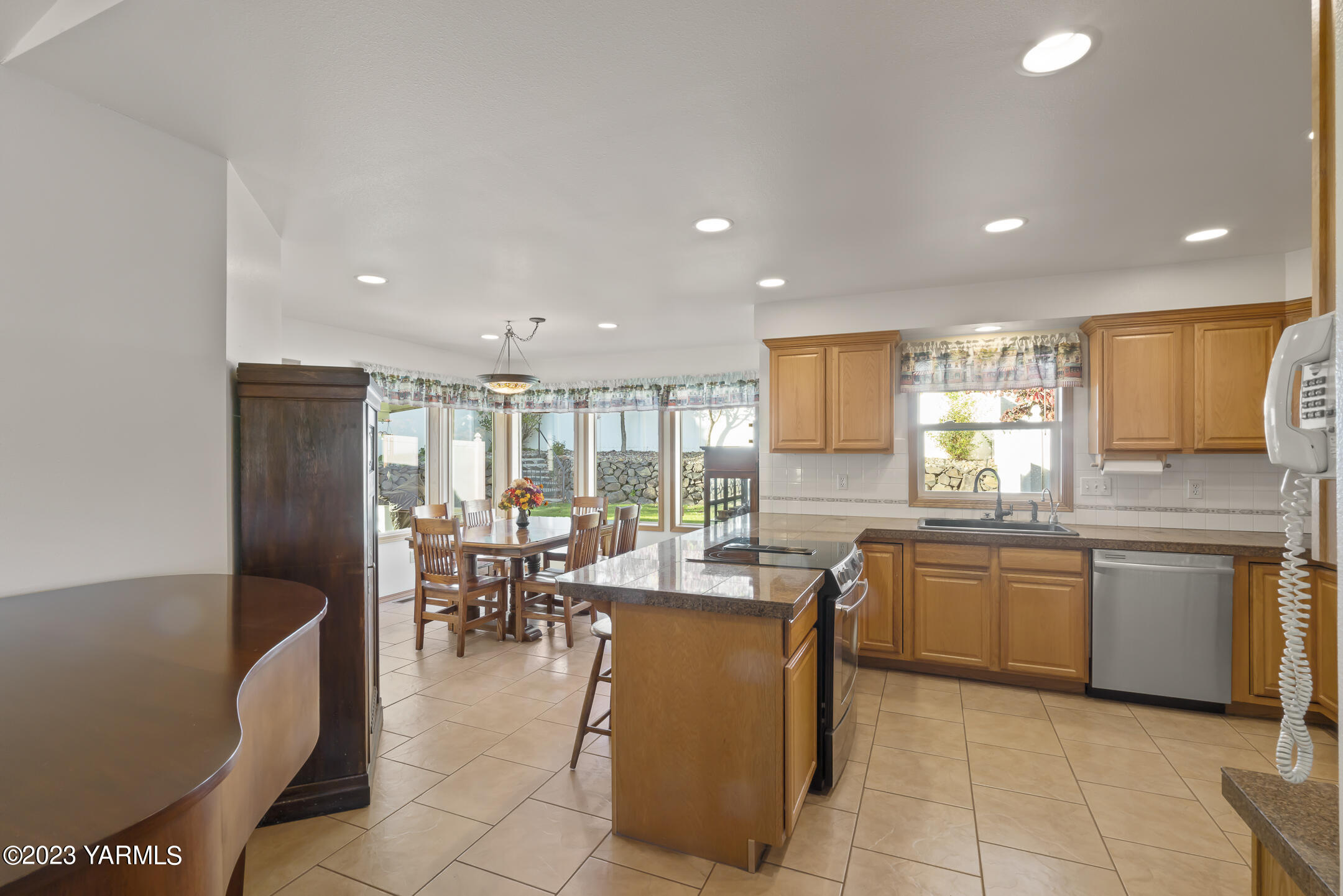 6119 Summitview Ave Unit: 7