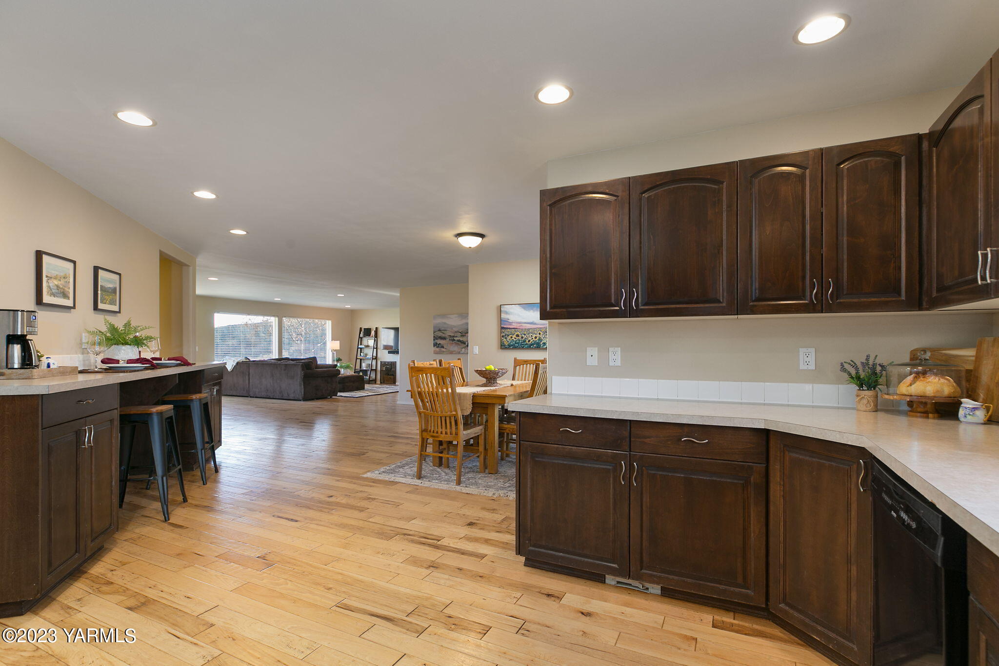85 Parish Rd